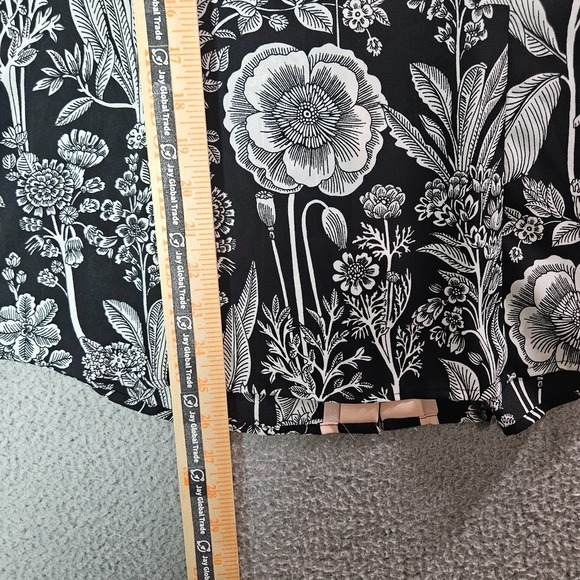 Tommy Hilfiger Shirt Top women Large Button Up Floral Black White Work - Picture 9 of 10